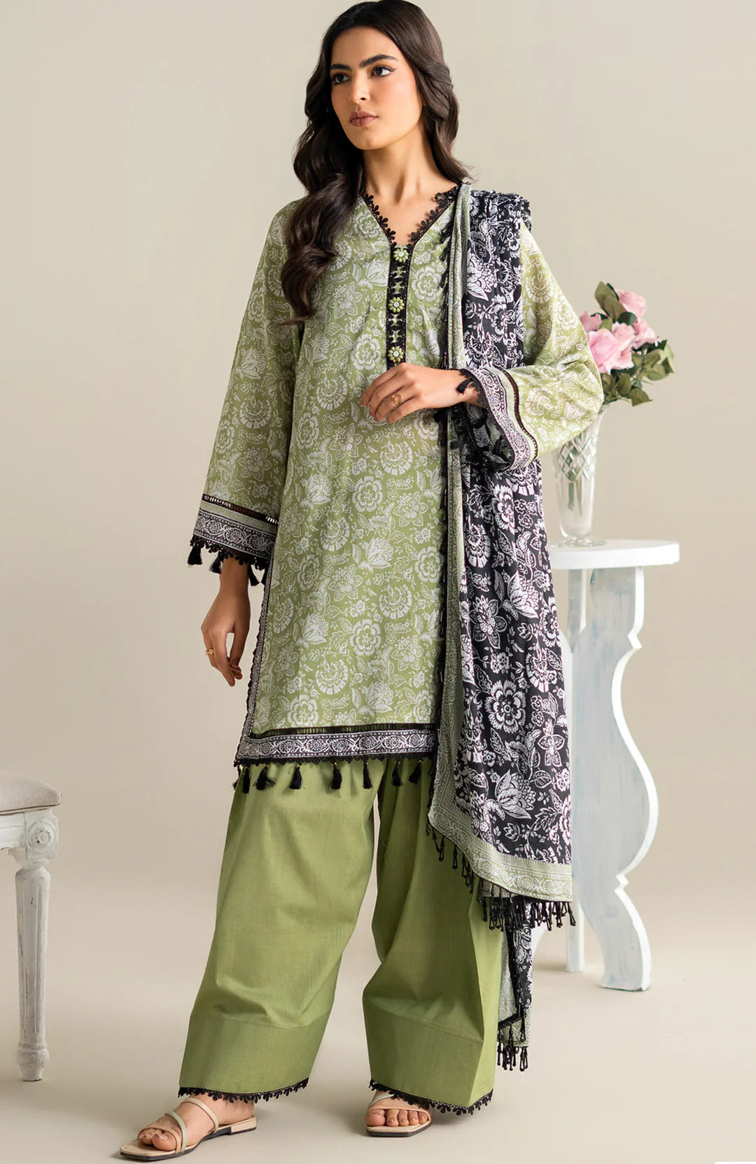 Mausummery summer printed lawn collection Vol 2 - 2025 - D-04