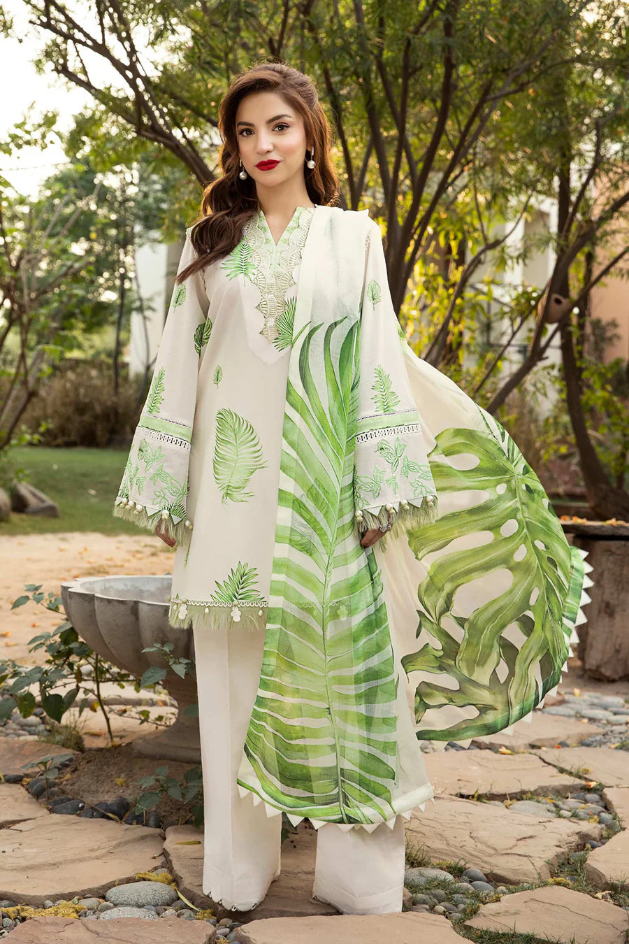 Maria B Mbasics Lawn collection 2025 - D-906B