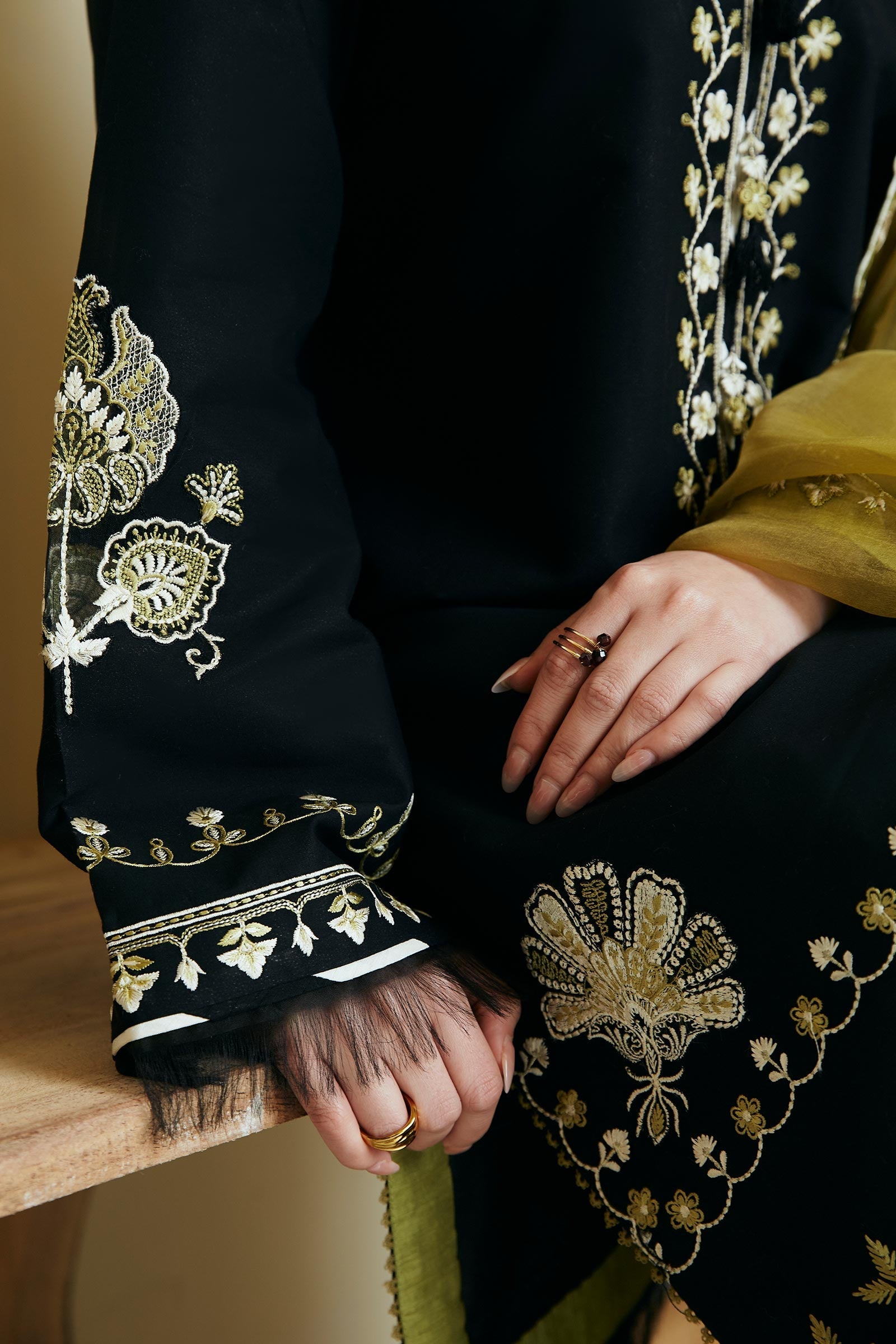 Coco Lawn Suits by Zara Shahjahan | 2024 | 1B