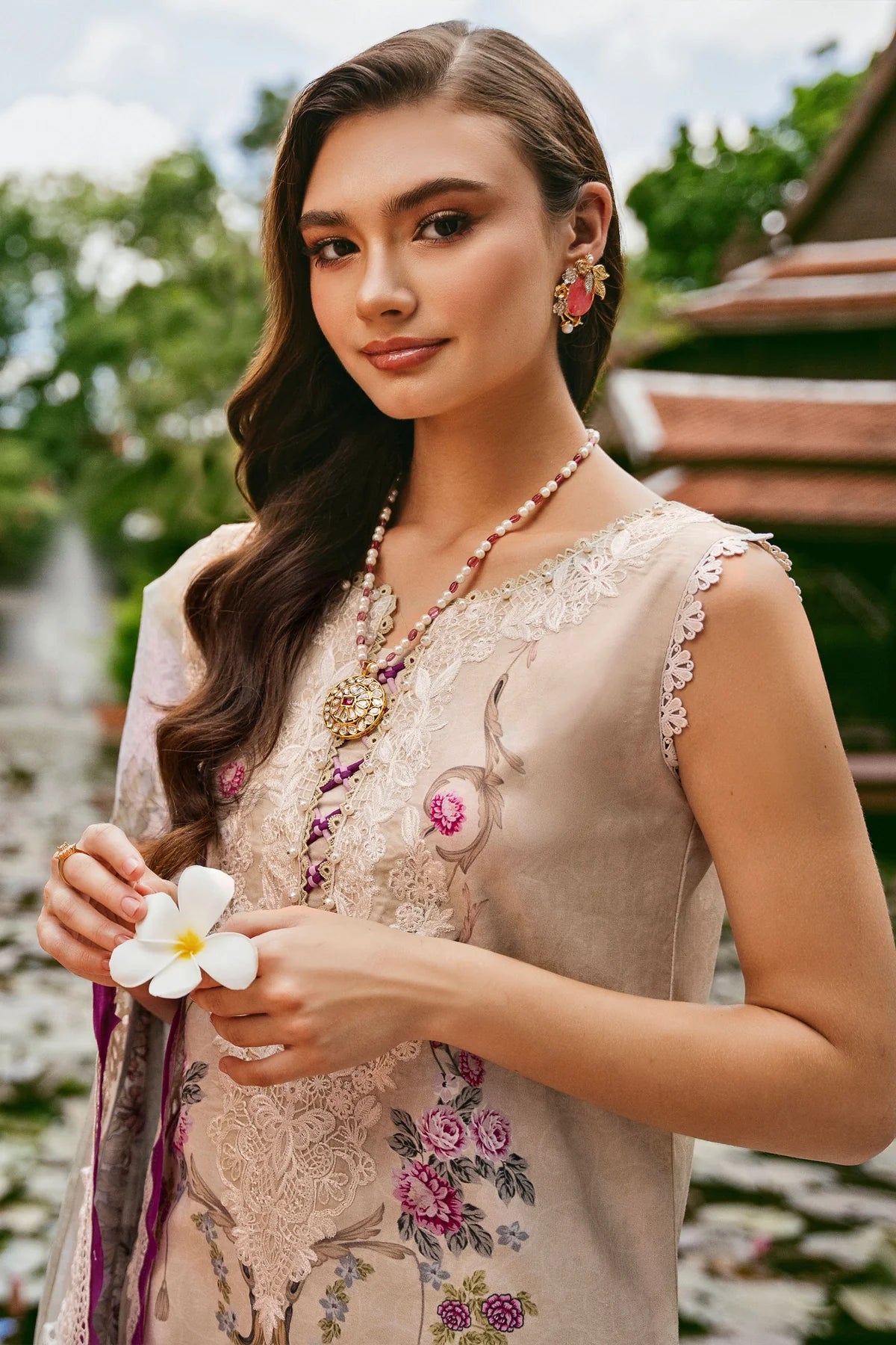 Jade needle wonder lawn suits 2024 - 04