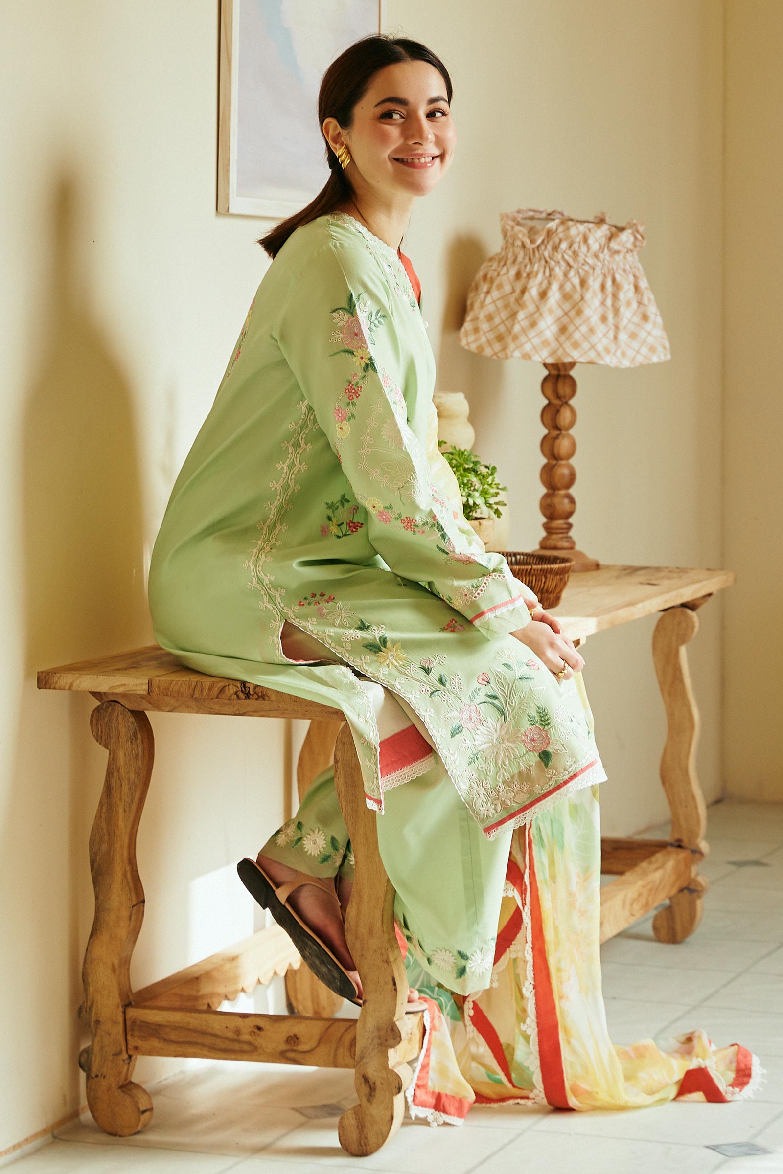 Coco Lawn Suits by Zara Shahjahan | 2024 | 4A