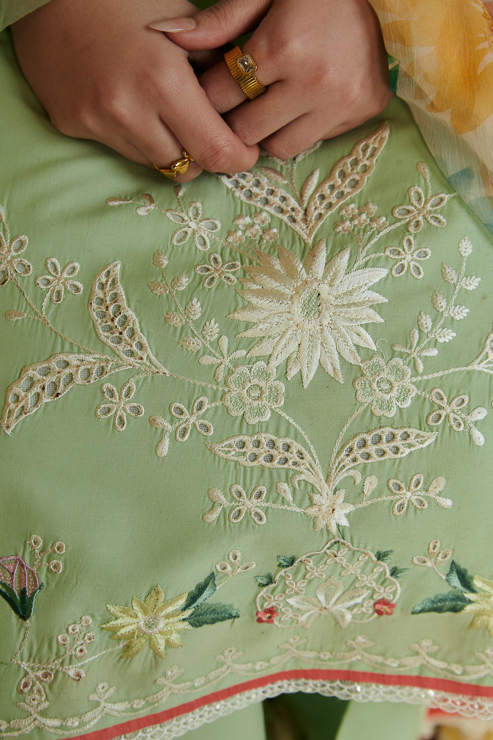 Coco Lawn Suits by Zara Shahjahan | 2024 | 4A