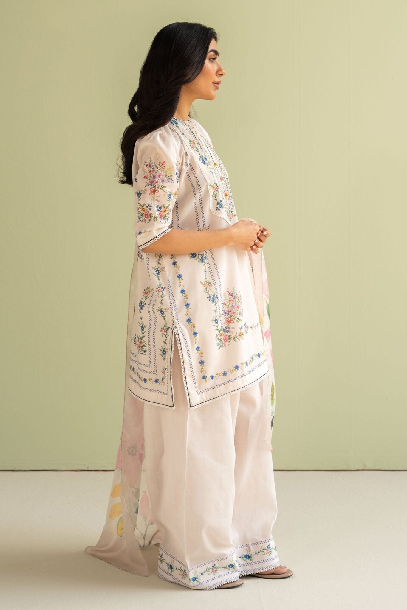 Coco prints unstitched lawn suits by Zara Shahjahan 2025| Ria - 3A