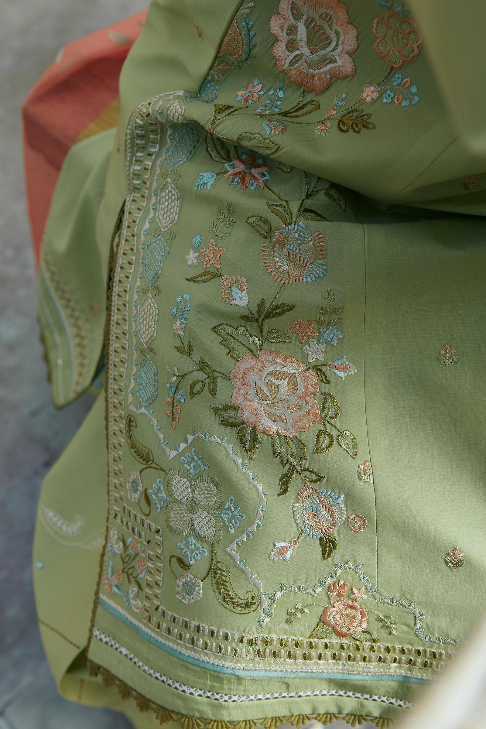 Coco Lawn Suits by Zara Shahjahan | 2024 | 5B