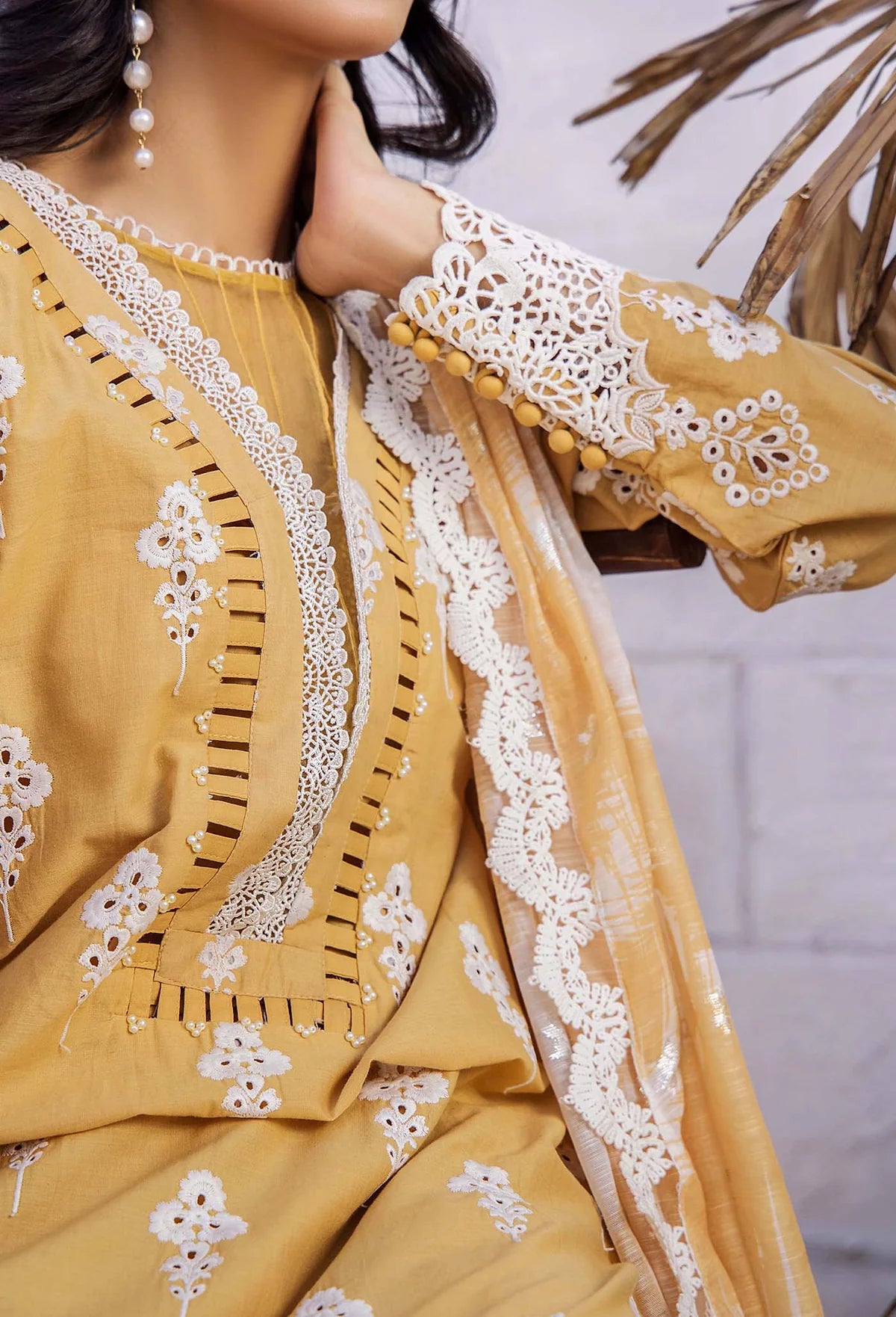 Adan’s Libas Lasserkari unstitched lawn suits 2025 - 3904
