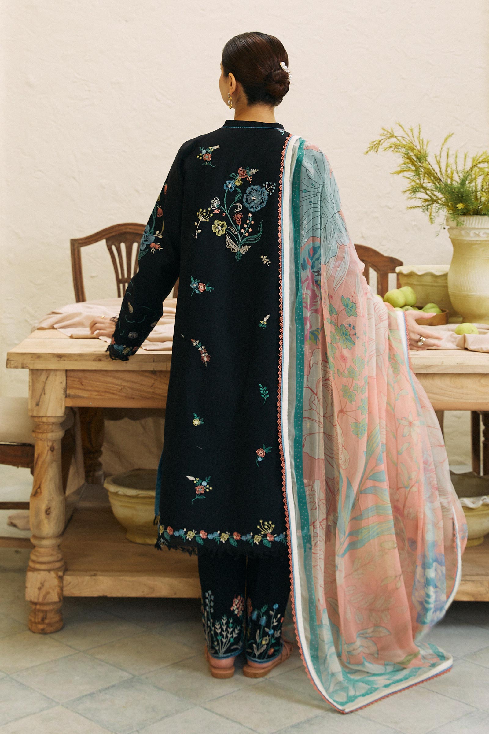 Coco Lawn Suits by Zara Shahjahan | 2024 | 6B
