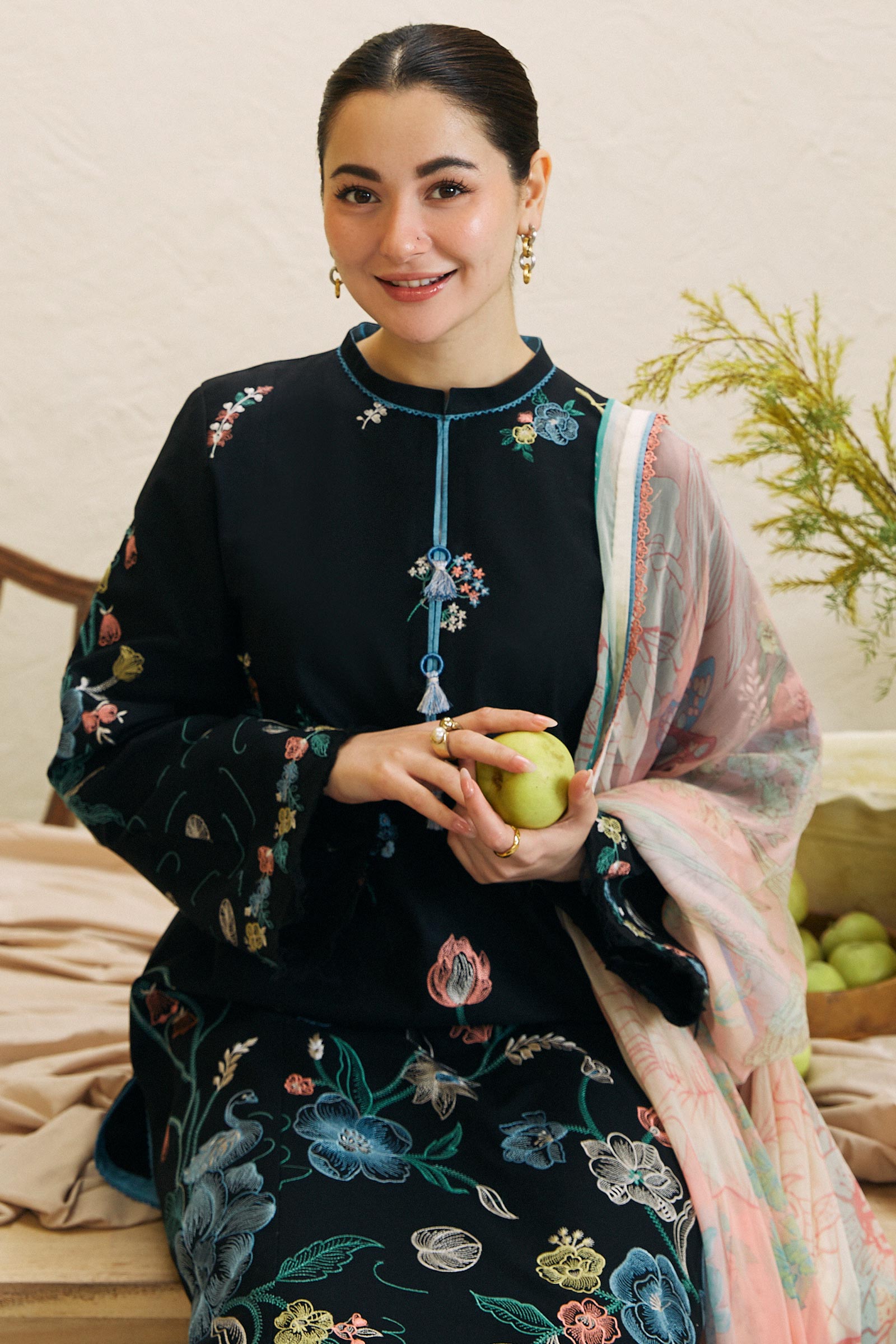 Coco Lawn Suits by Zara Shahjahan | 2024 | 6B