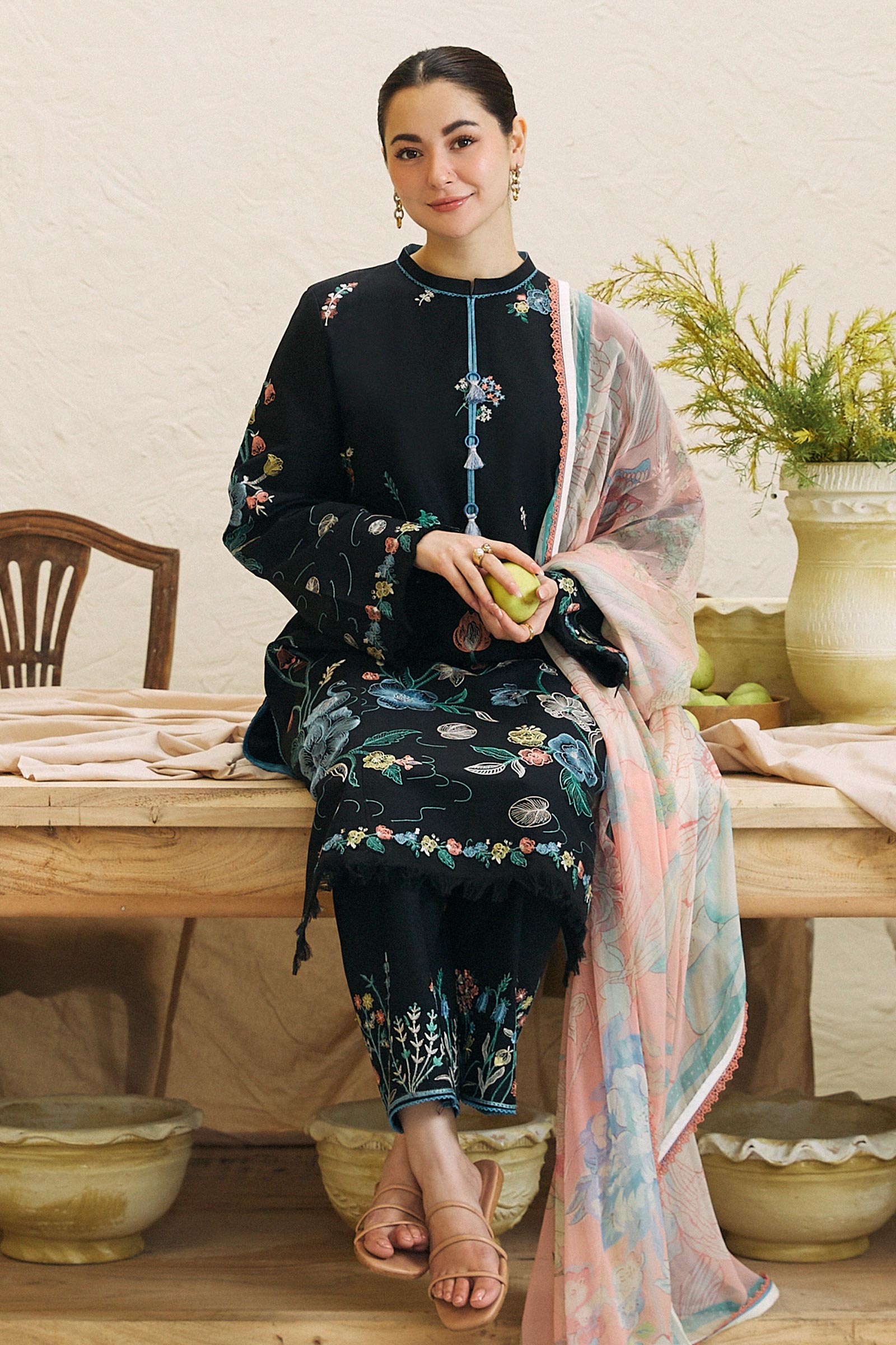 Coco Lawn Suits by Zara Shahjahan | 2024 | 6B