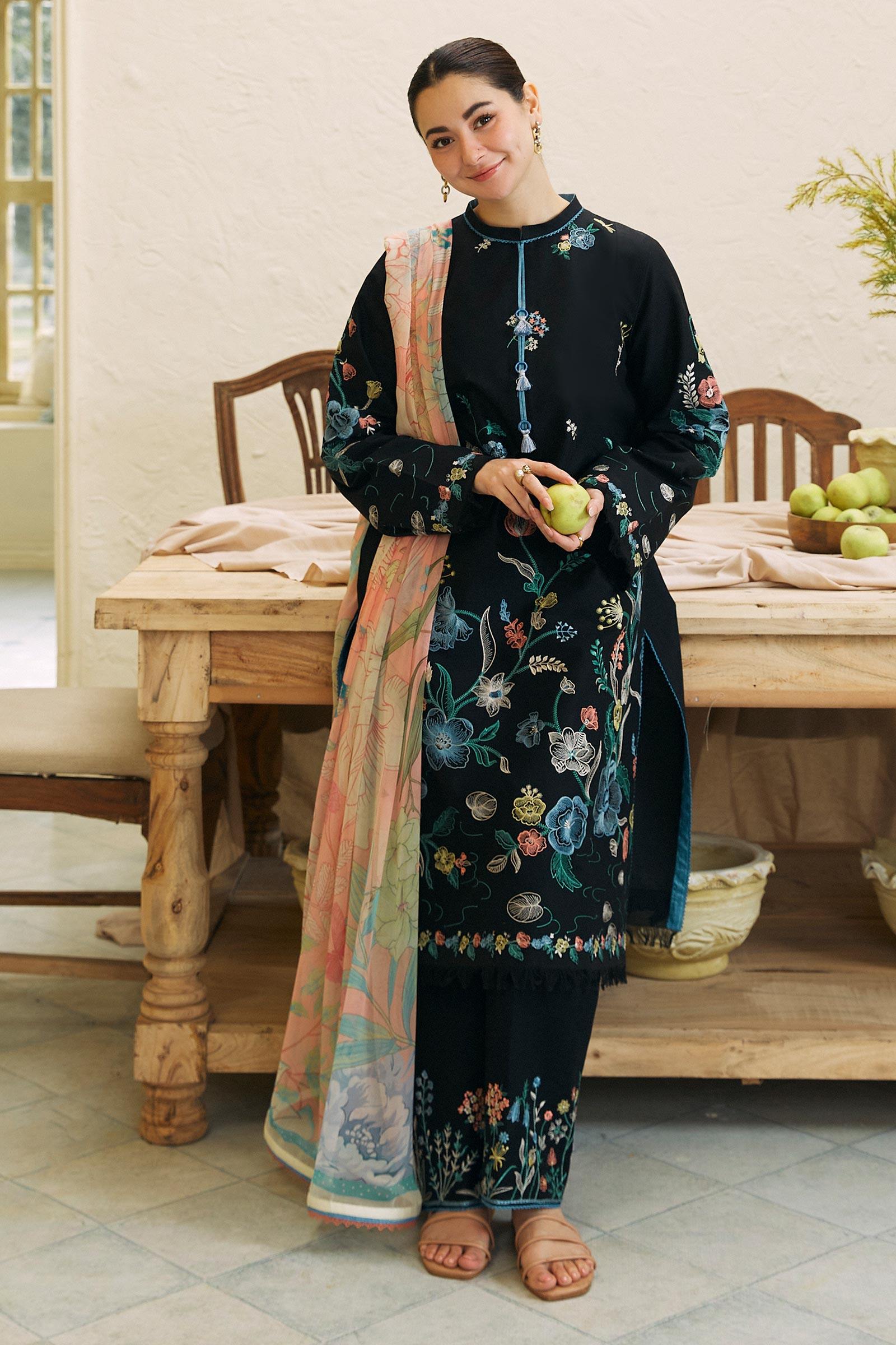 Coco Lawn Suits by Zara Shahjahan | 2024 | 6B