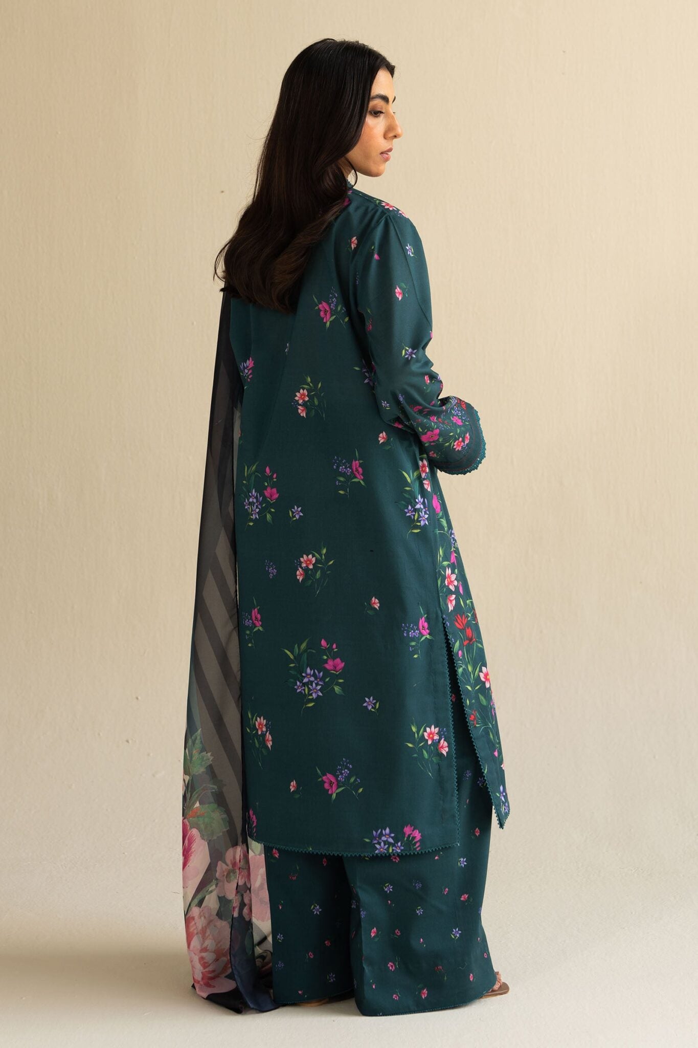 Coco prints unstitched lawn suits by Zara Shahjahan 2025| Reena - 4A