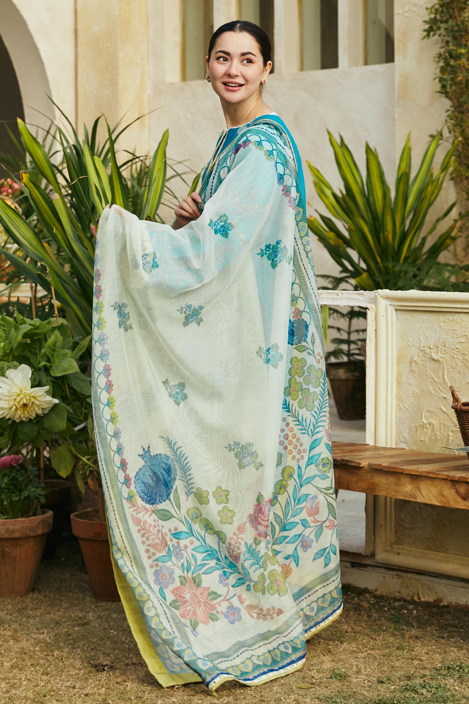 Coco Lawn Suits by Zara Shahjahan | 2024 | 8B