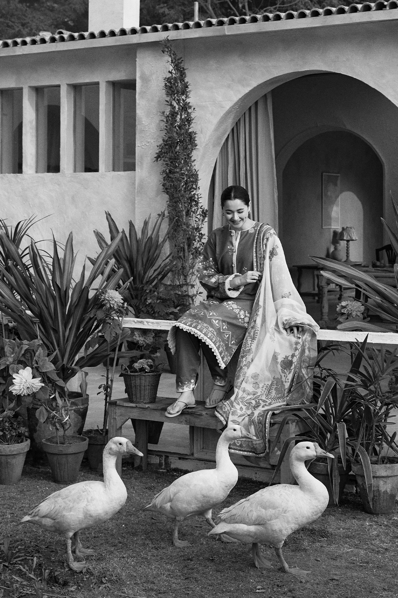 Coco Lawn Suits by Zara Shahjahan | 2024 | 8B