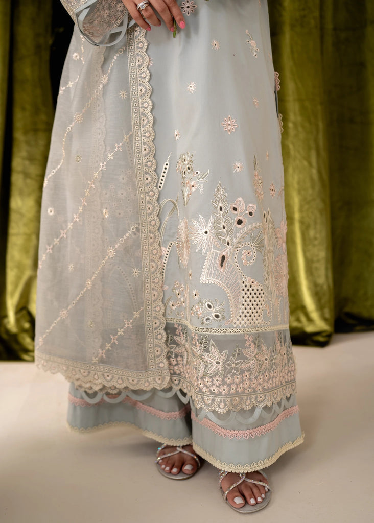Apana luxury Eid collection lawn suits by Aabyaan 2024 - Gulbano