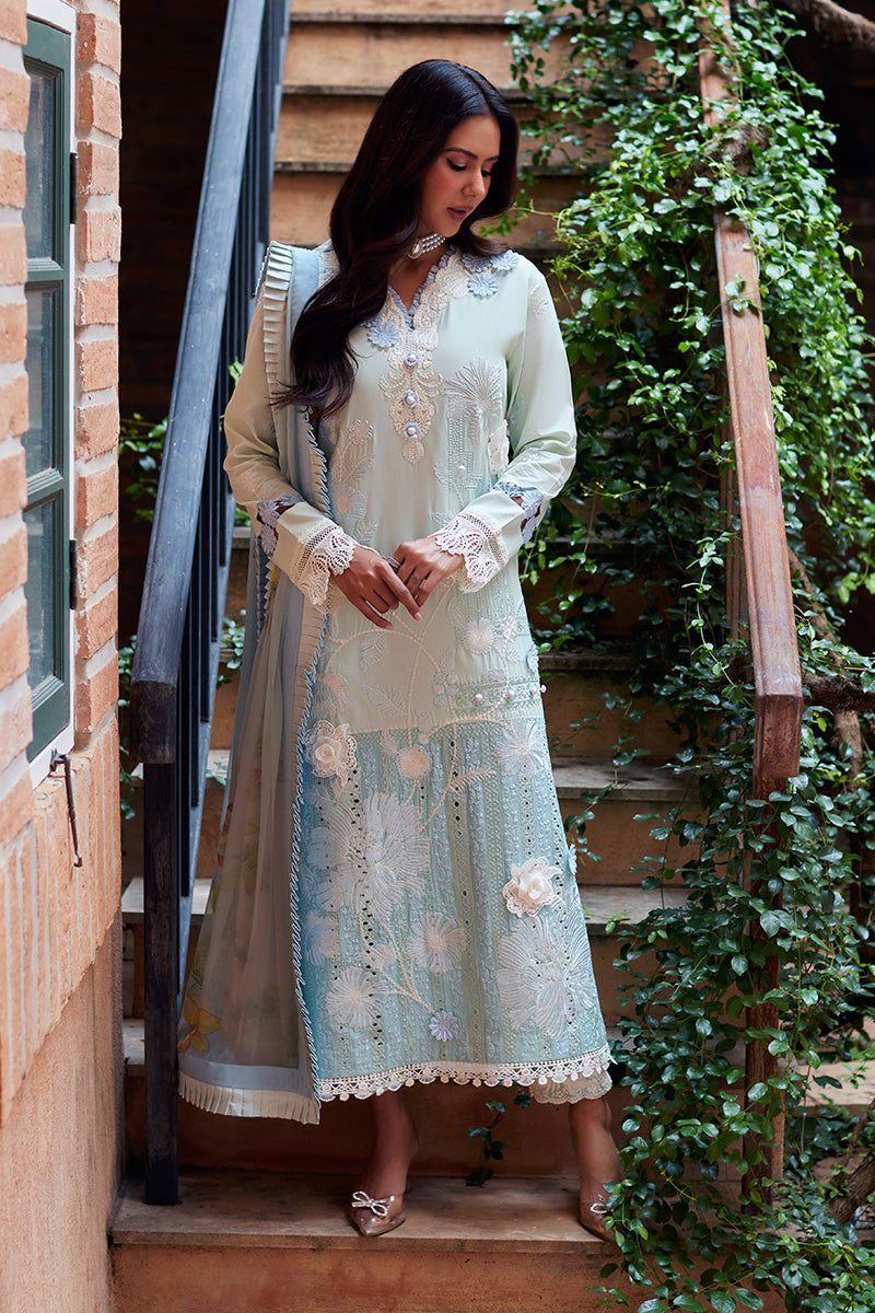 Mushq Luxury Lawn Suits | 2024 | Te Amo | CAPRI CHARM