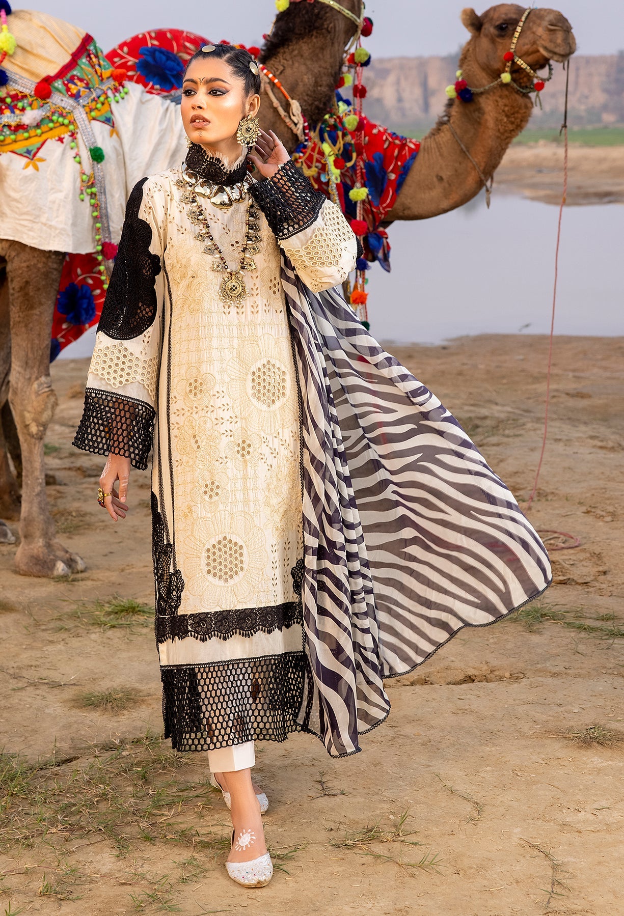 Adan's Libas Lawn Suits by Hafsah Zia | 2024 | D-5528