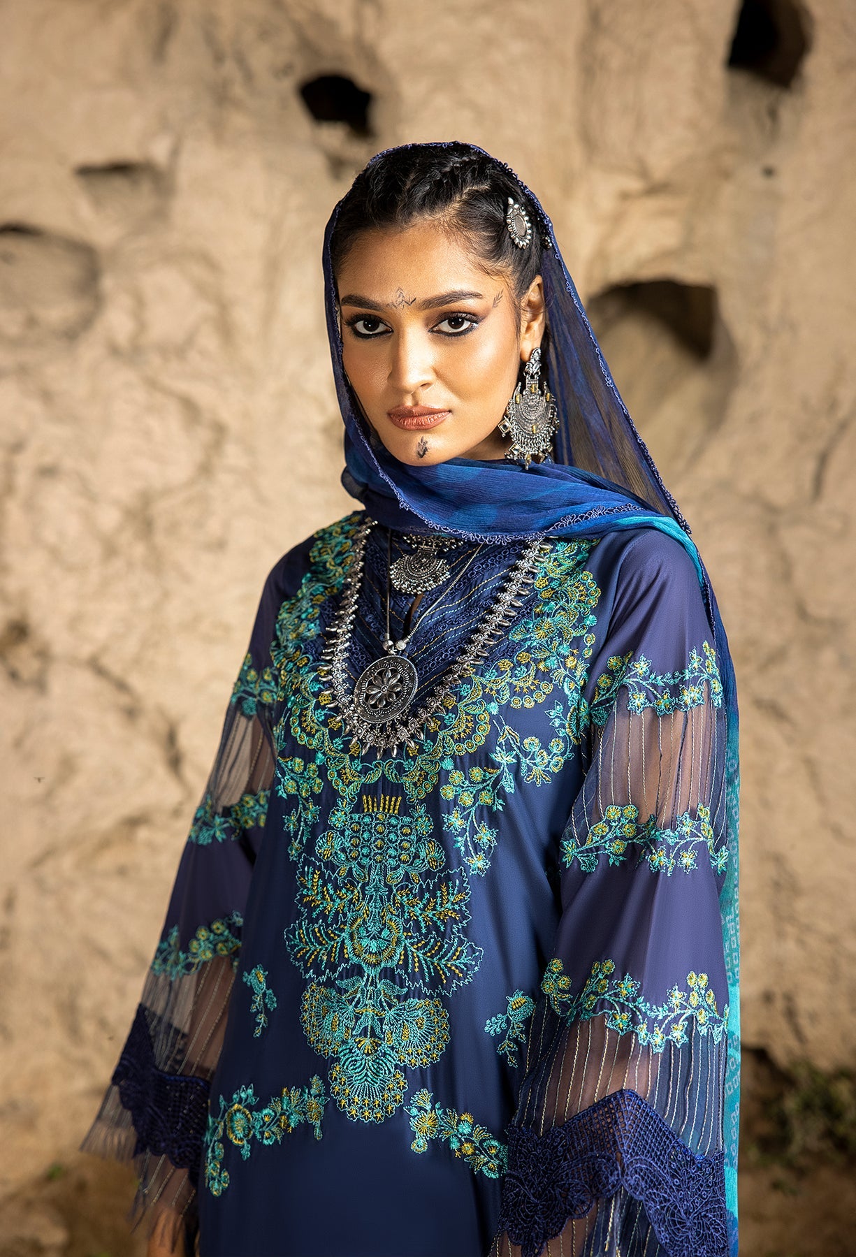 Adan's Libas Lawn Suits by Hafsah Zia | 2024 | D-5531