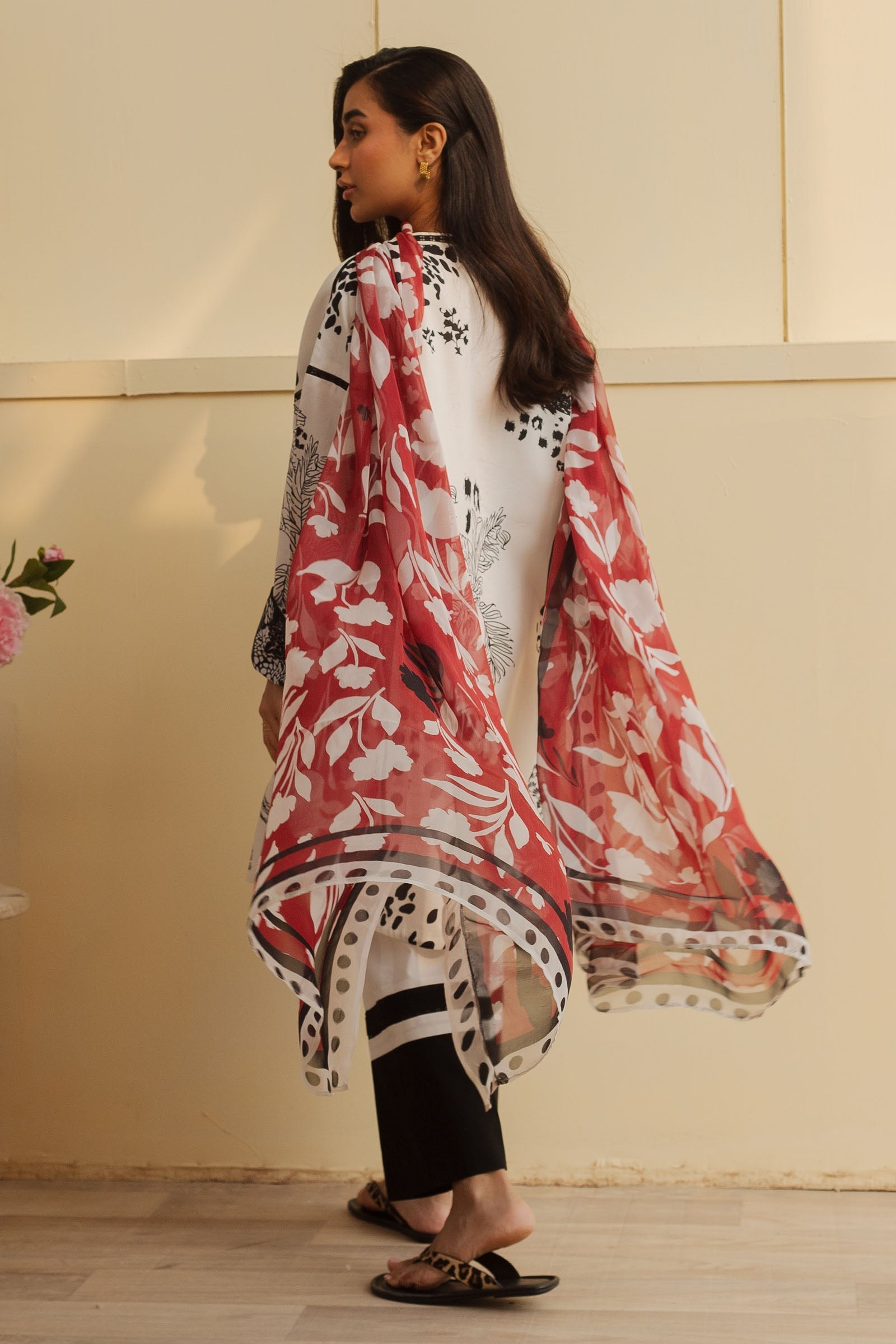 Coco Prints by Zara Shahjahan | Pure Lawn Suits | Vol 2 | 2024 | D8