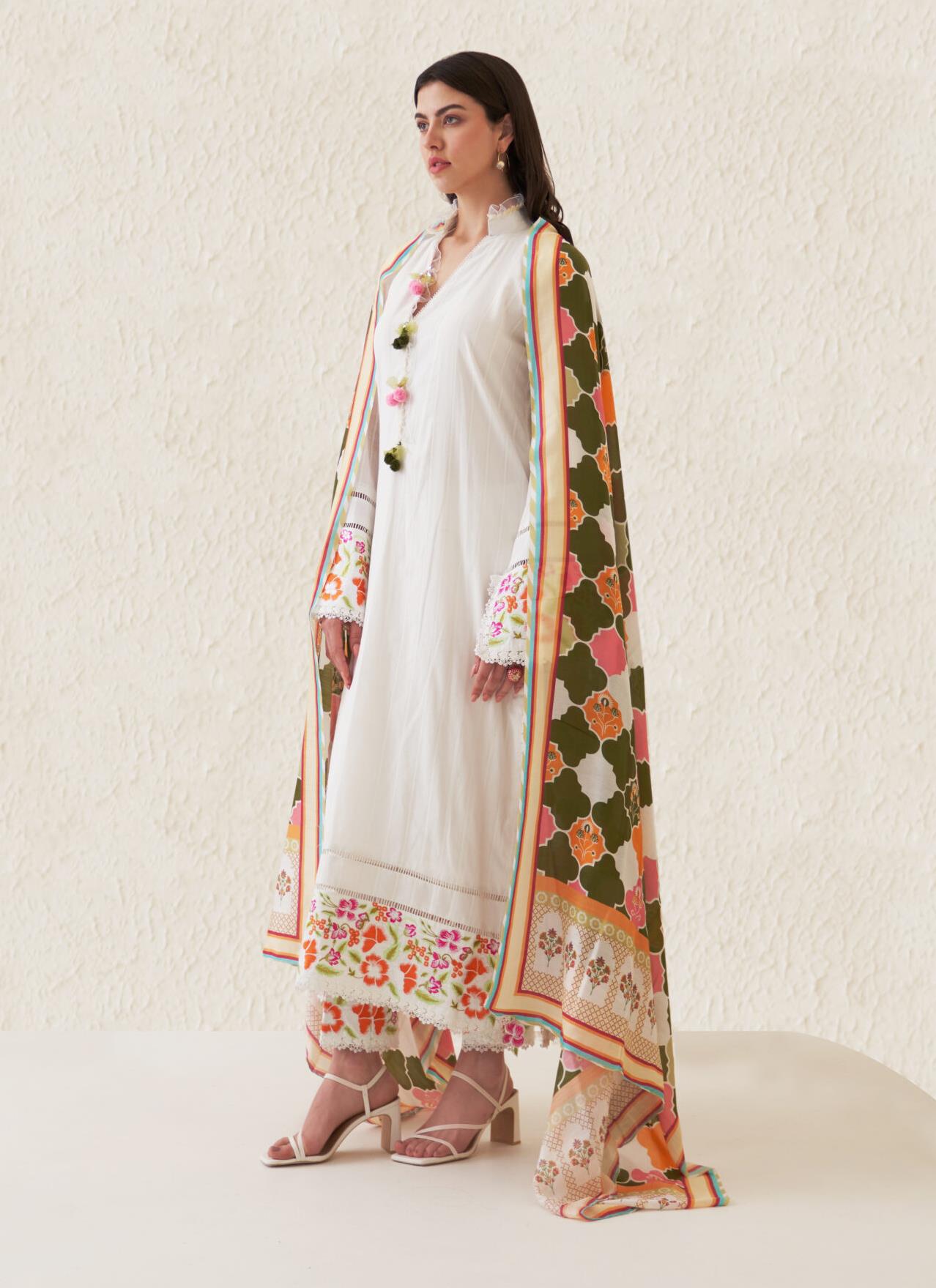 Zara Hayaat Luxury Summer Lawn 2023 | Design 03