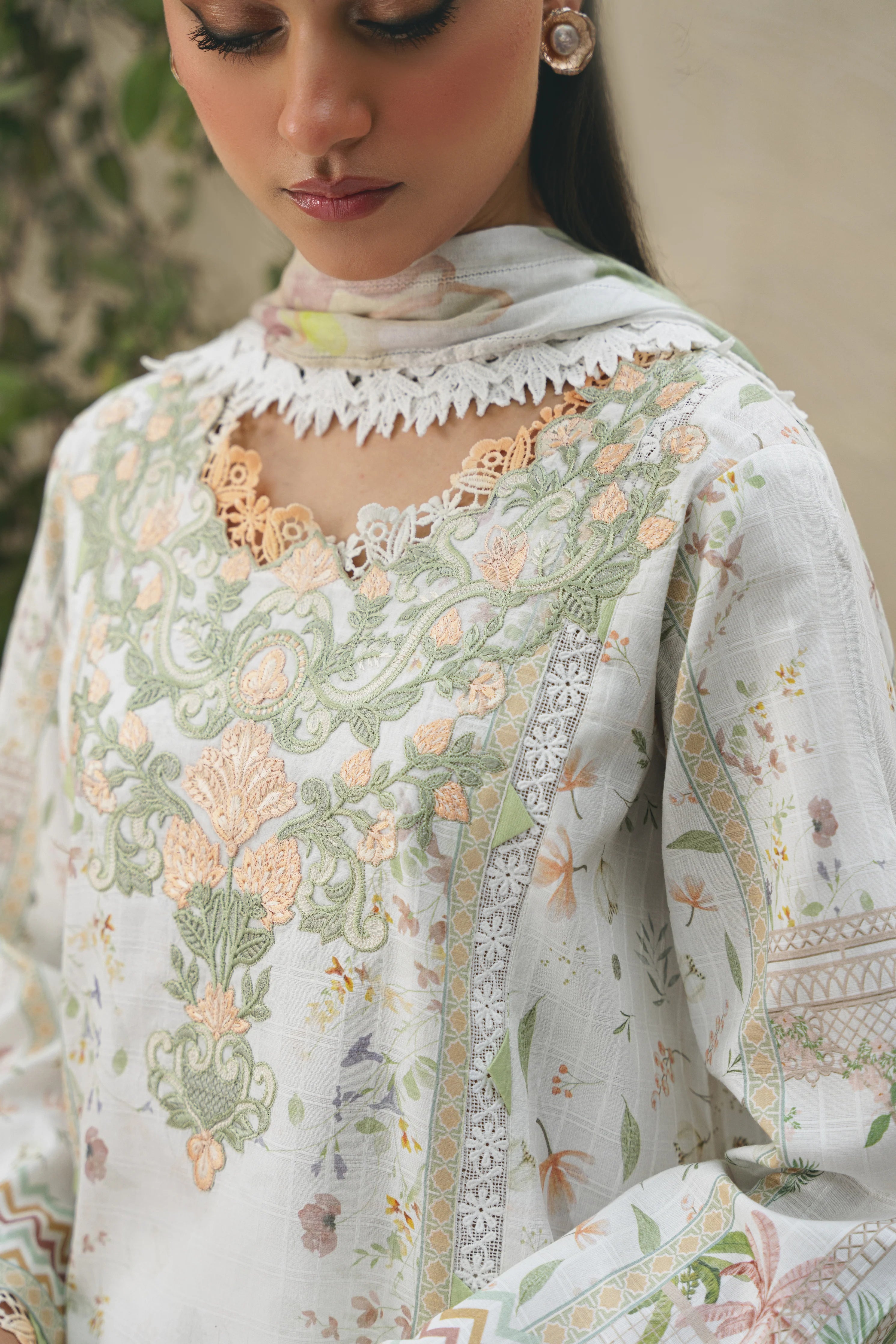 Shezlin chikankari unstitched lawn suits 2025 - Aria(Af-10)