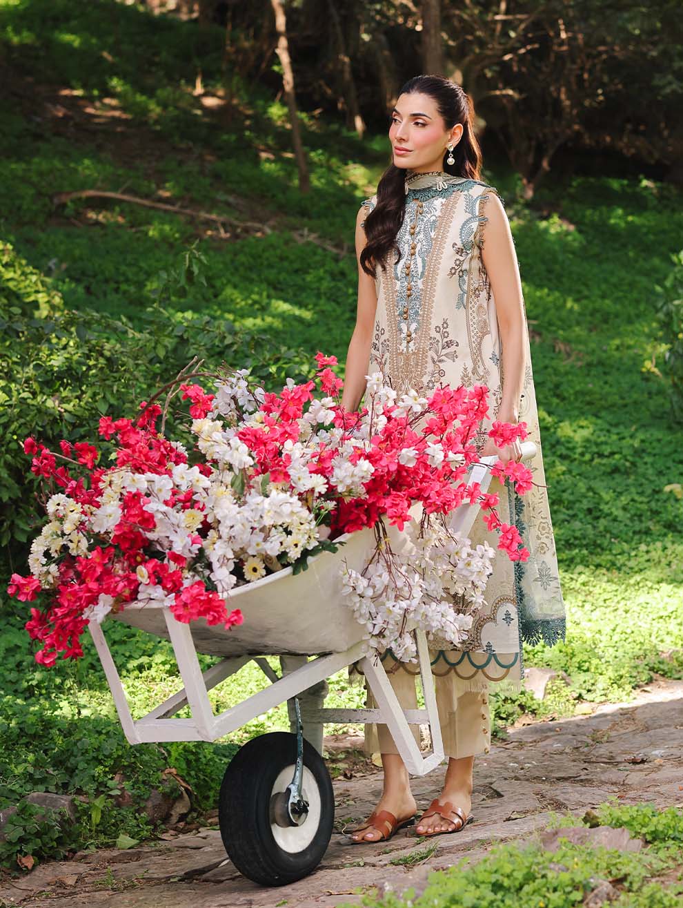 Jade Urbane Unstitched Lawn Suit with Chiffon Duppatta 2025 - 20723-A