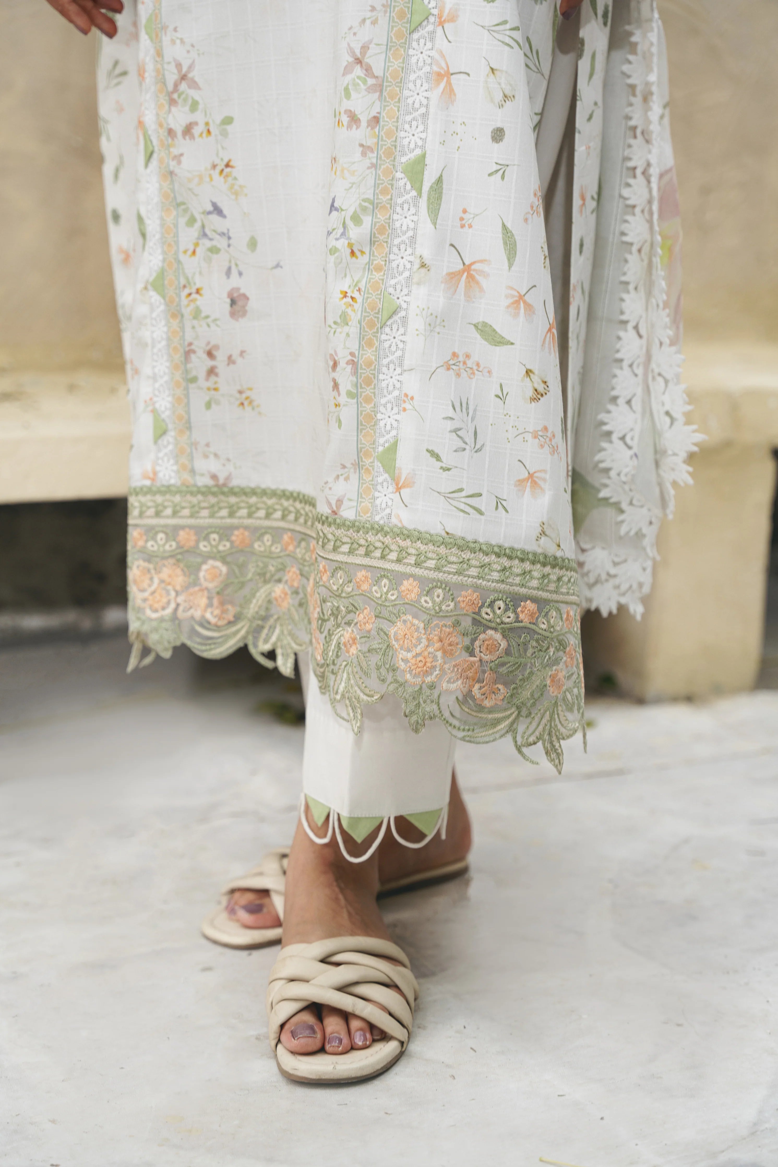 Shezlin chikankari unstitched lawn suits 2025 - Aria(Af-10)