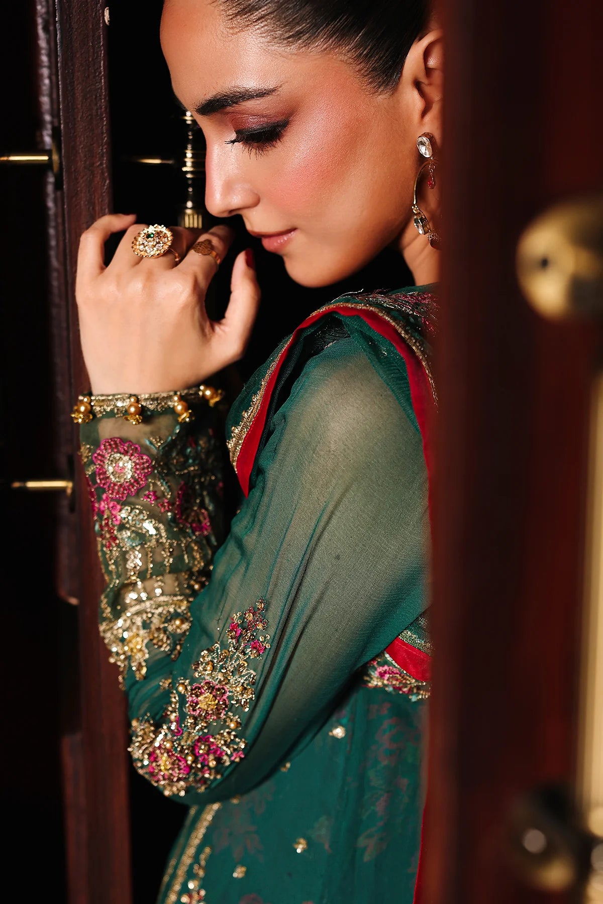 Charizma Dastan E Jashn 2025 | D-06