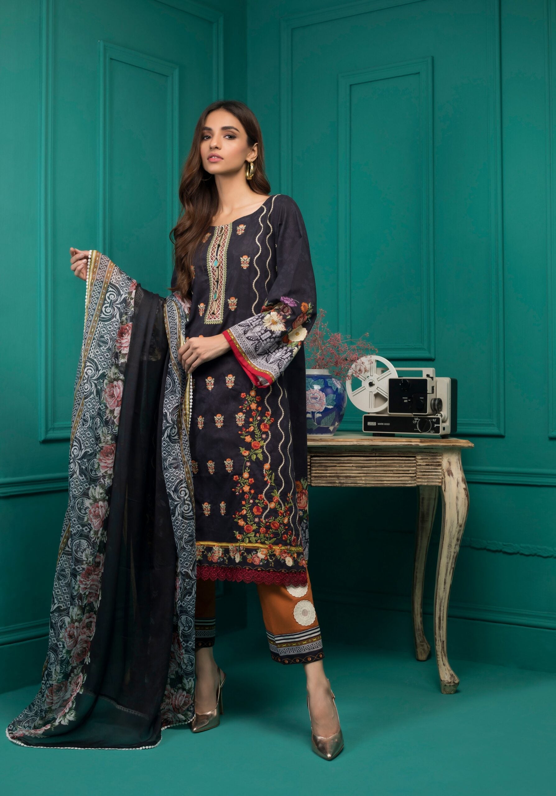 Sahil Lawn Collection DN-08