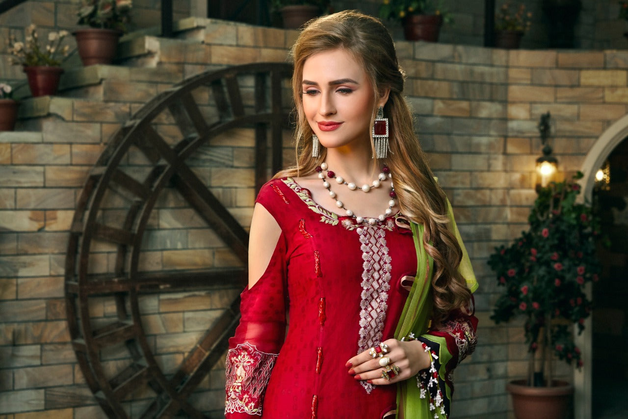 Zara Hayaat Luxury Collection - 2003